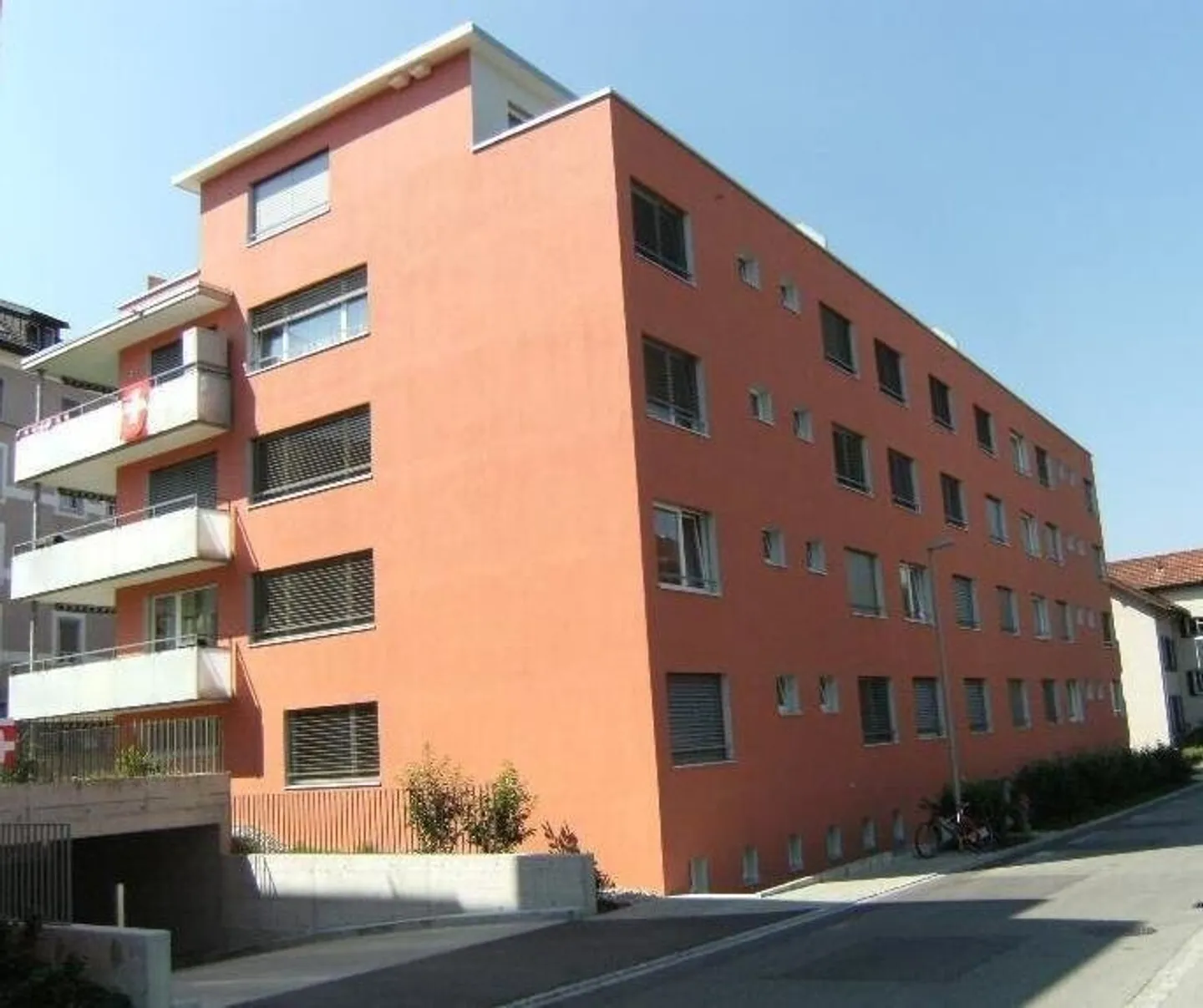 Craft Room for Rent - Photo 1 of 3