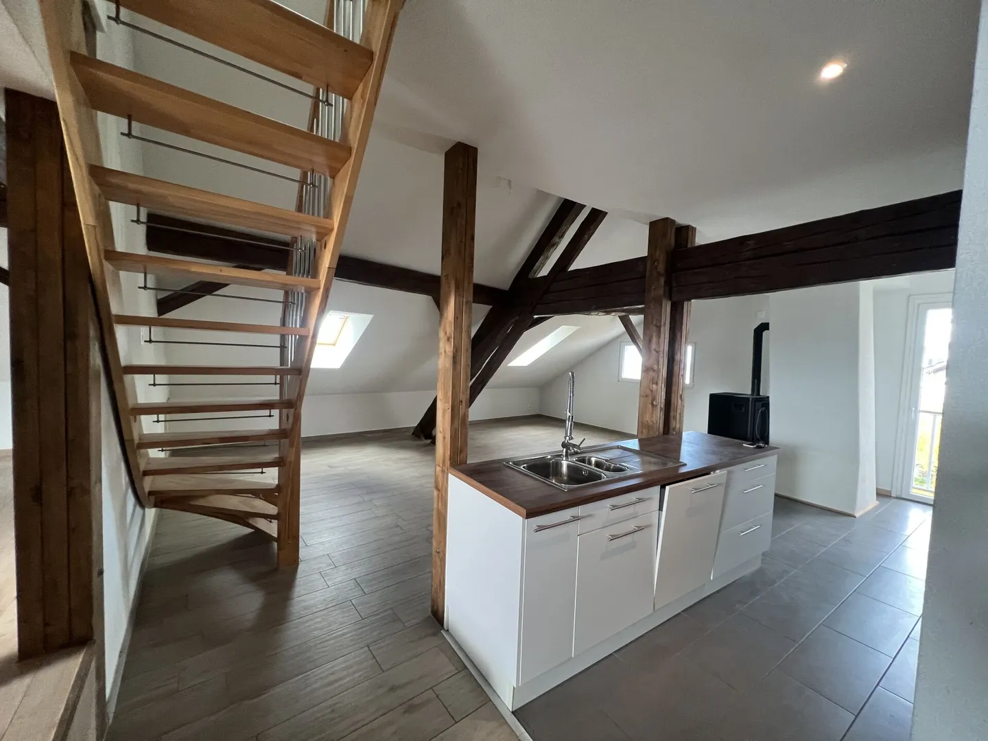 Extraordinary Loft - Photo 4 of 20