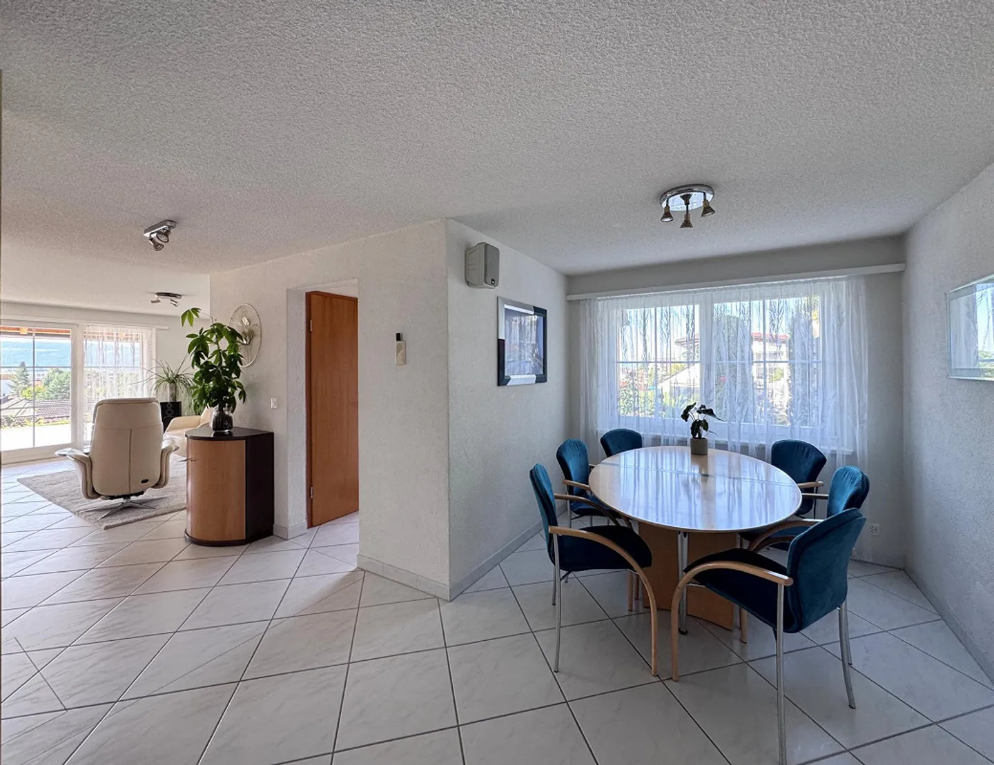 Paradis de jardin avec vue sur les Alpes : Maison d'angle familiale - Photo 6 sur 8