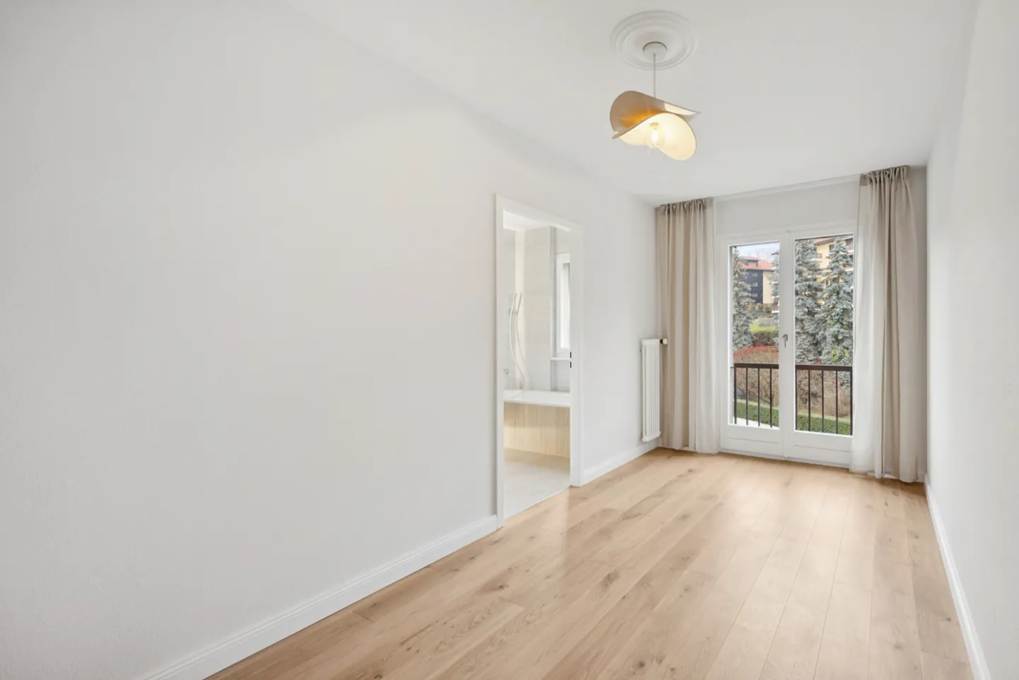 Coup de coeur assuré ! Appartement entièrement rénové, vue imprenable - Photo 7 sur 19