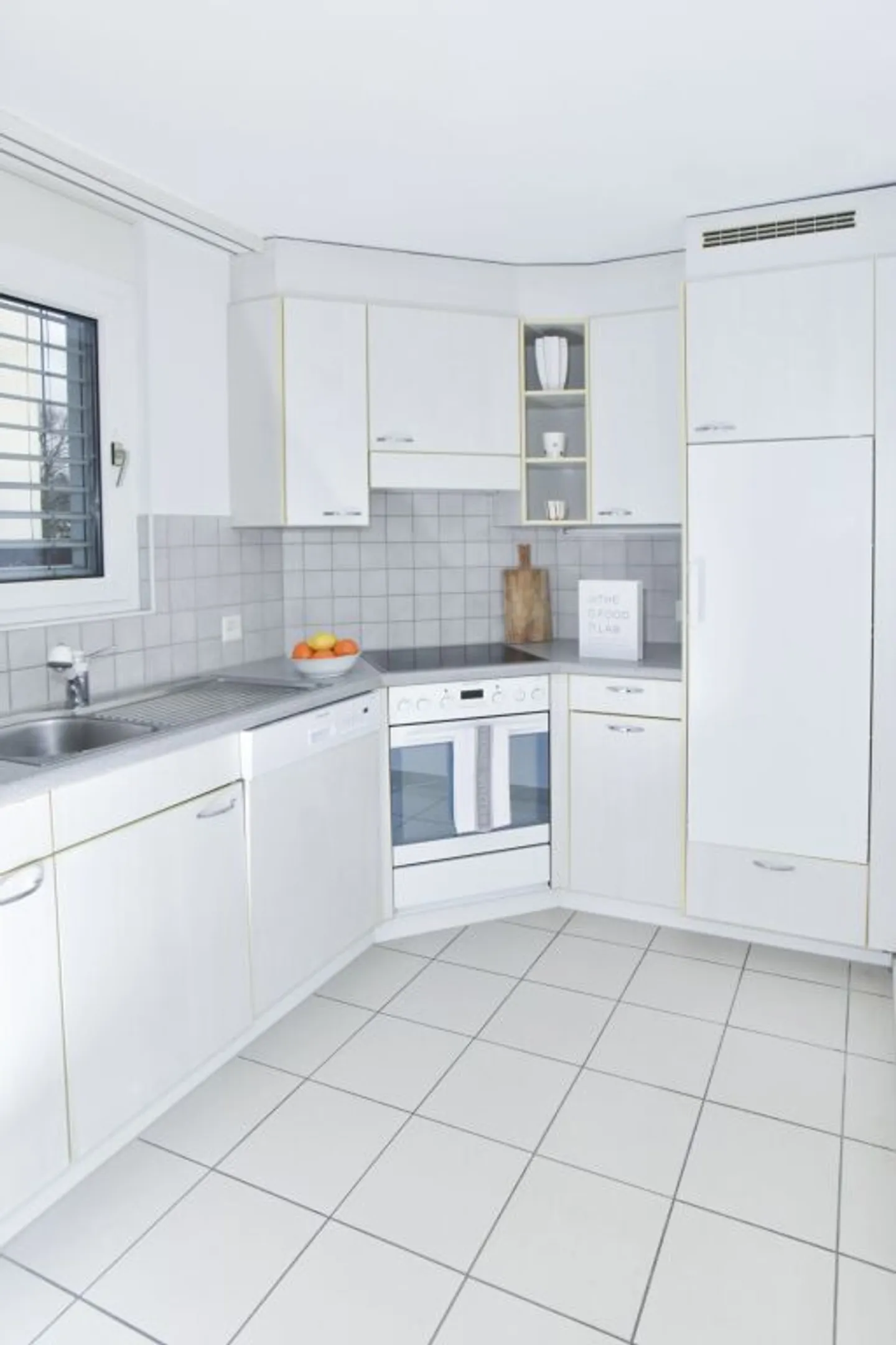 Cozy 3.5 Room Apartment in Sennwald - Photo 4 of 5