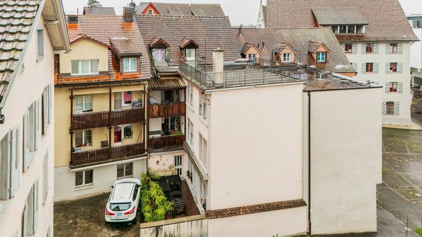 Propriété de la vieille ville avec un mélange d'utilisation attrayant - Photo 3 sur 15