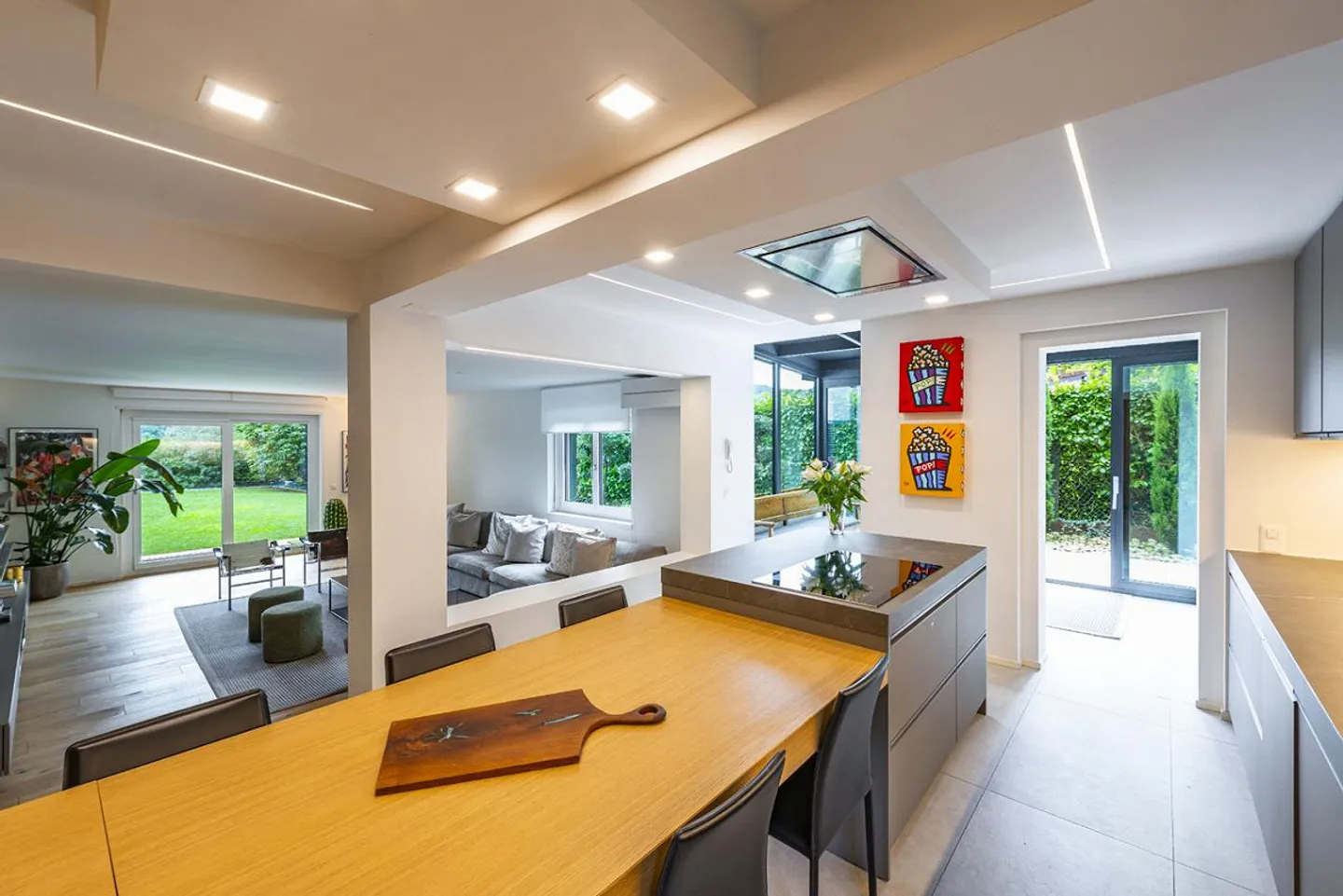 Jasmine Bow - Foto 17 di 26