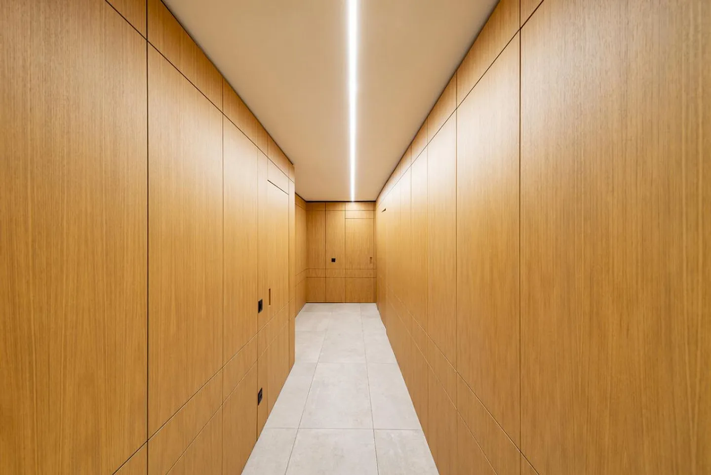 Jasmine Bow - Foto 21 di 26