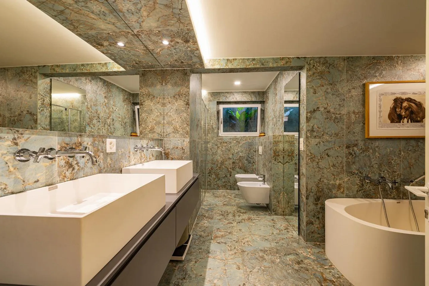 Jasmine Bow - Foto 23 di 26