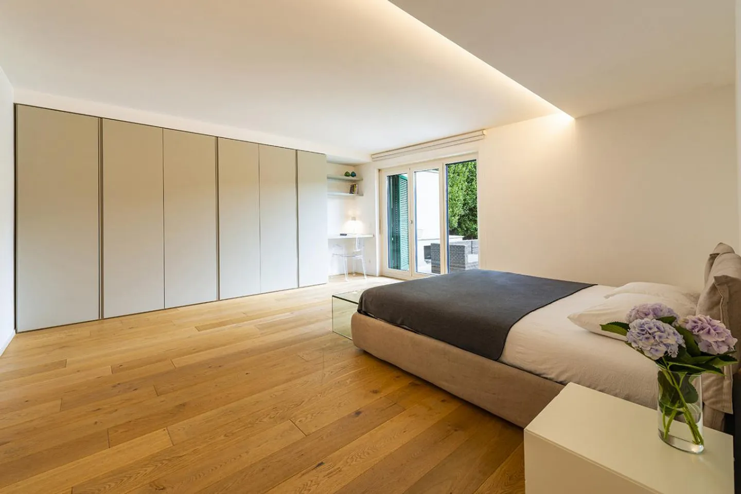 Jasmine Bow - Foto 24 di 26