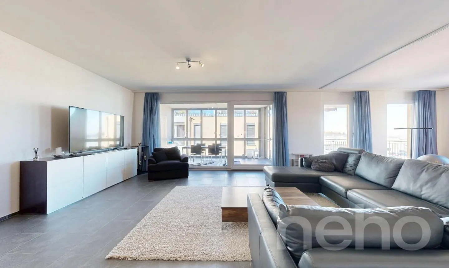 Stylish 3.5-room apartment in Lengwil - Photo 2 of 11