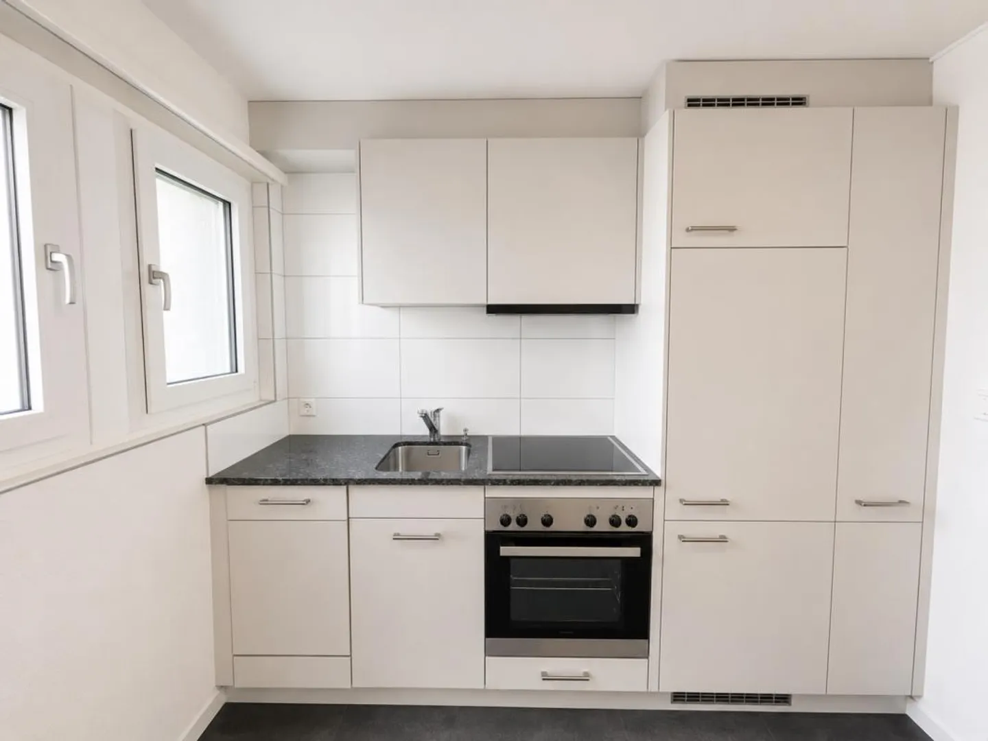 Zentrale Wohnung mit sonnigem Platz - Foto 2 von 7