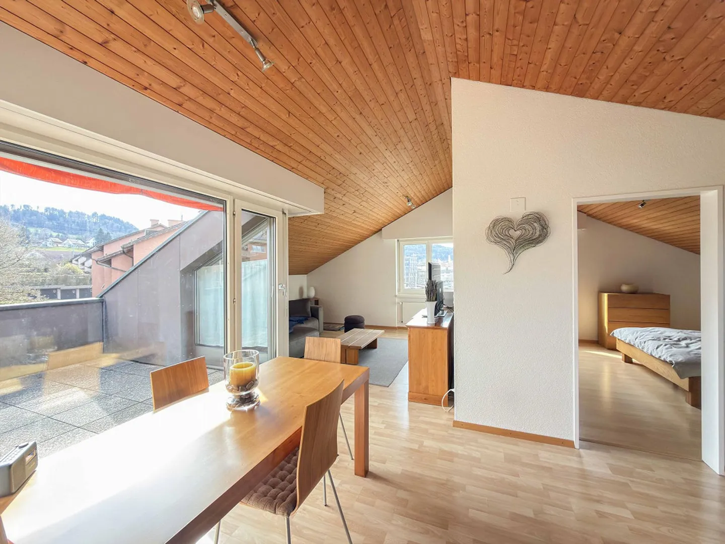 Cozy Attic Apartment in a Quiet Residential Area - Photo 2 of 10