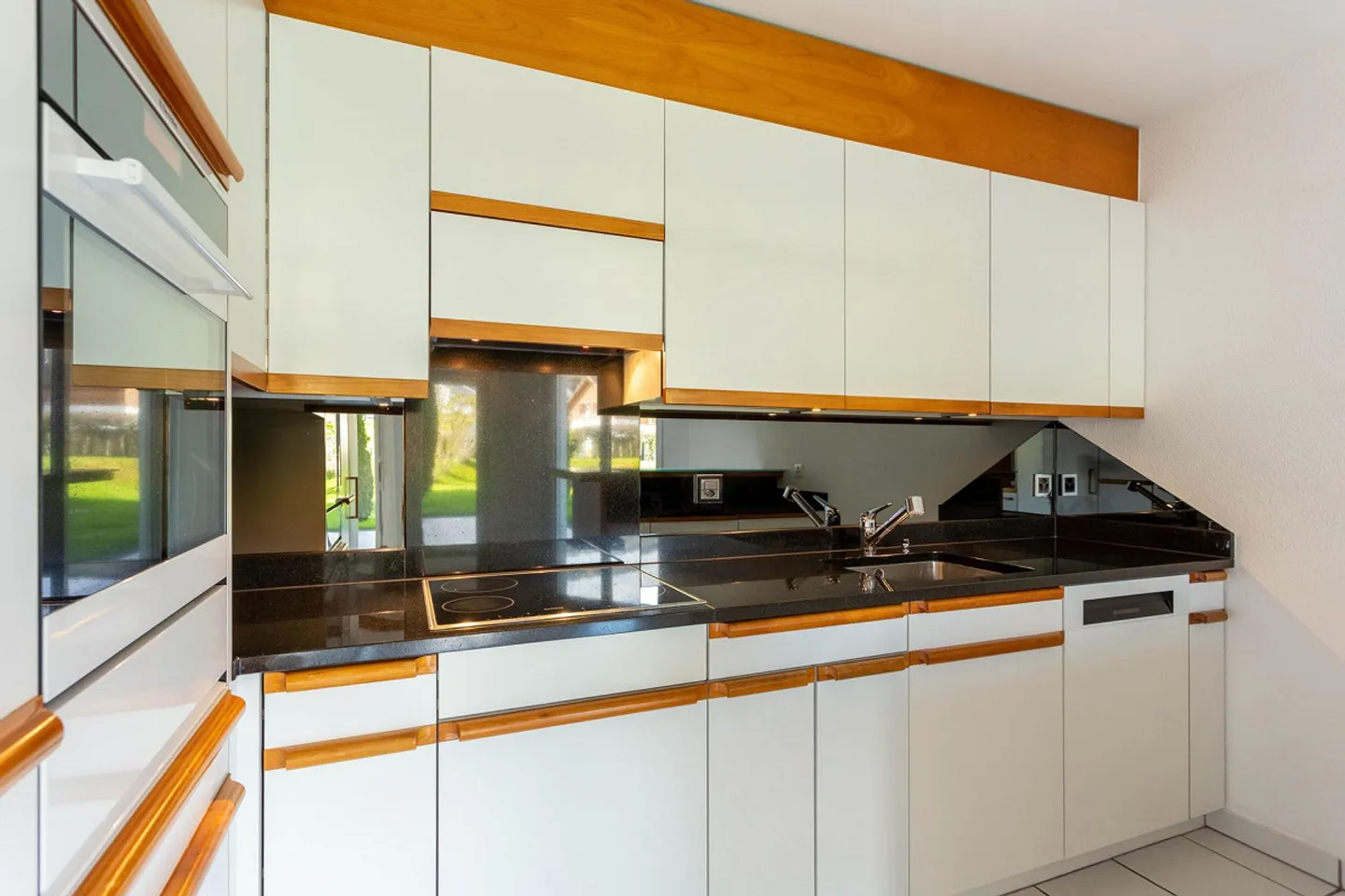 Grosszügige 4.5-Zimmer-Maisonettewohnung mit Gartensitzplatz - Photo 6 sur 14