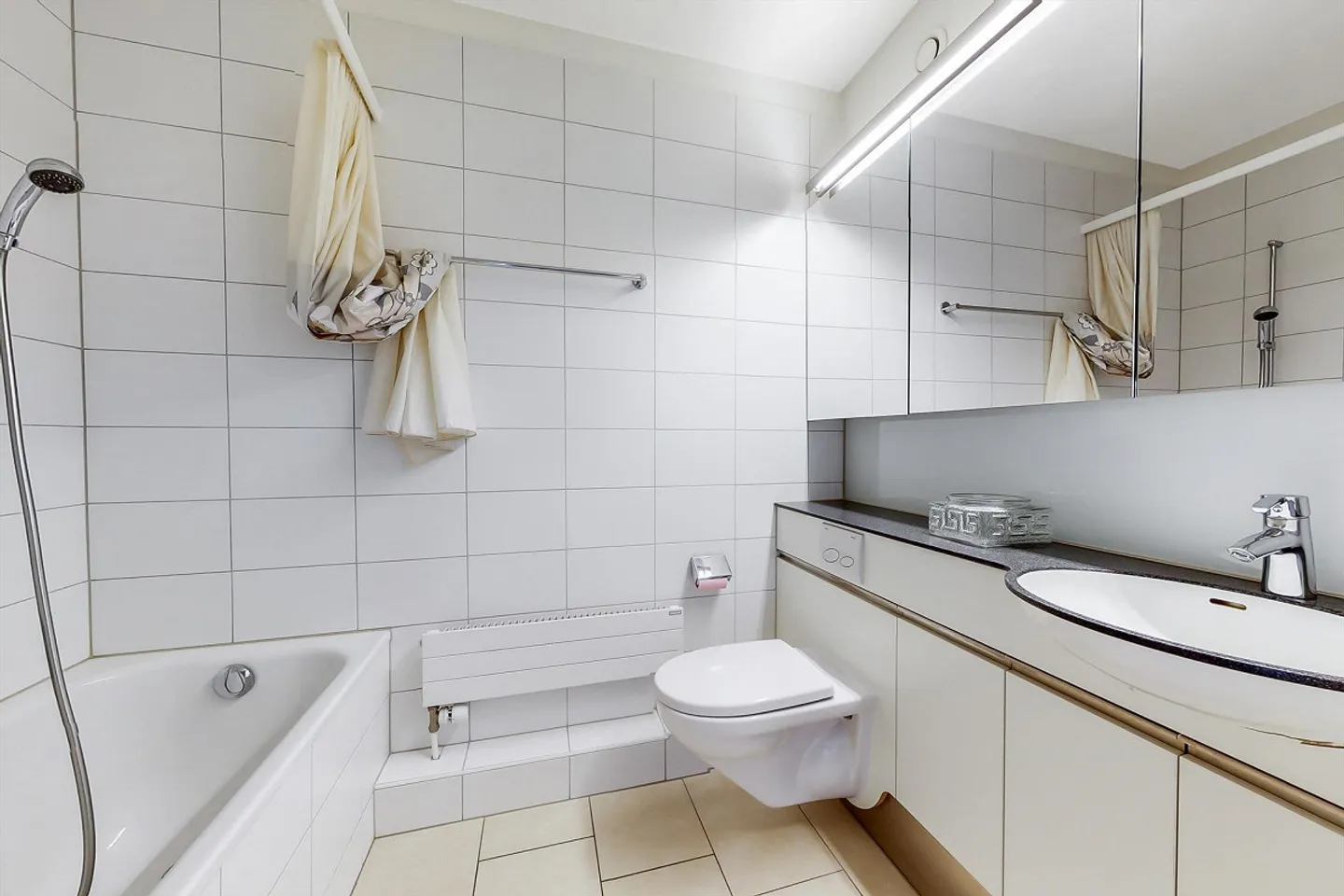 Hébergement spacieux et lumineux - Photo 4 sur 8