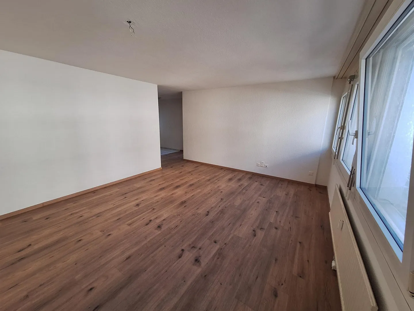 Zentrale 3-Zimmer-Wohnung zu vermieten - Foto 2 von 6