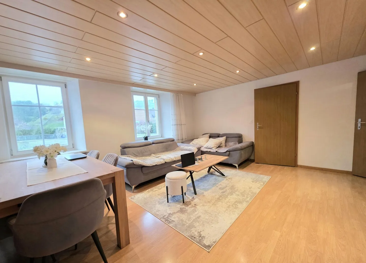 Rara opportunità di investimento nel fiorente Fricktal! Casa plurifamiliare con potenziale di espansione - Foto 5 di 13