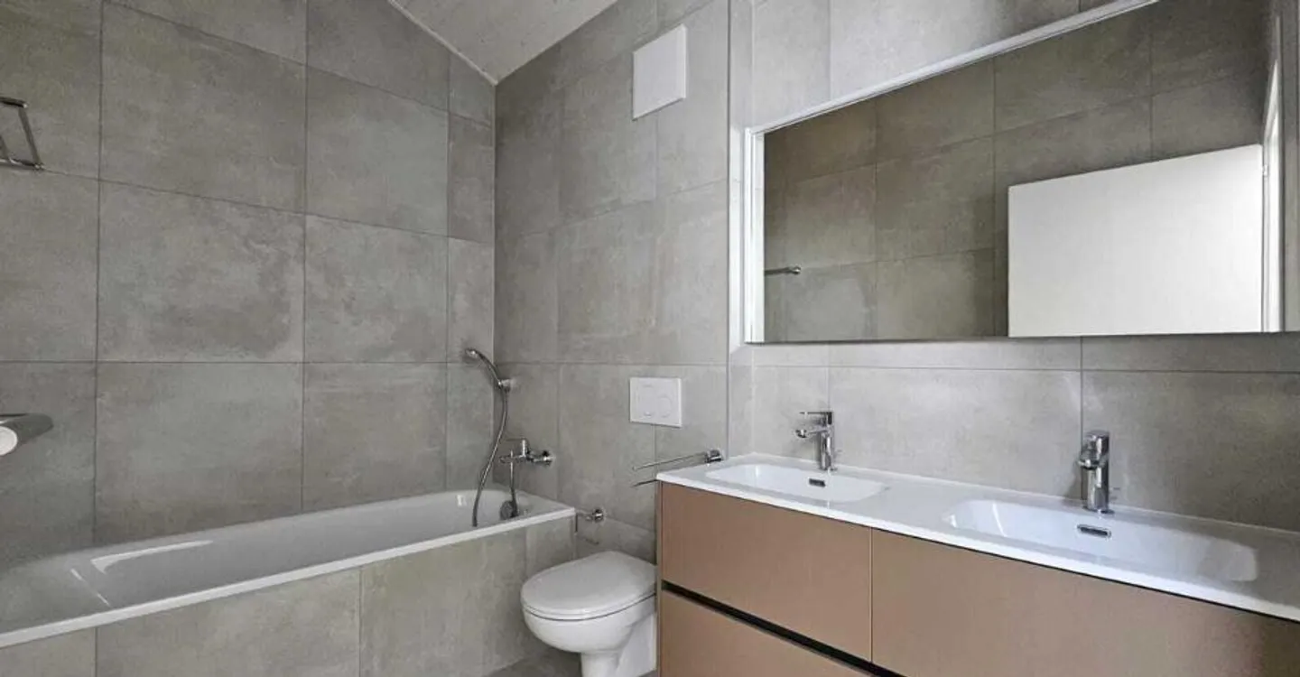 LAST AVAILABLE UNIT - IMMEDIATE DELIVERY - Photo 7 of 9