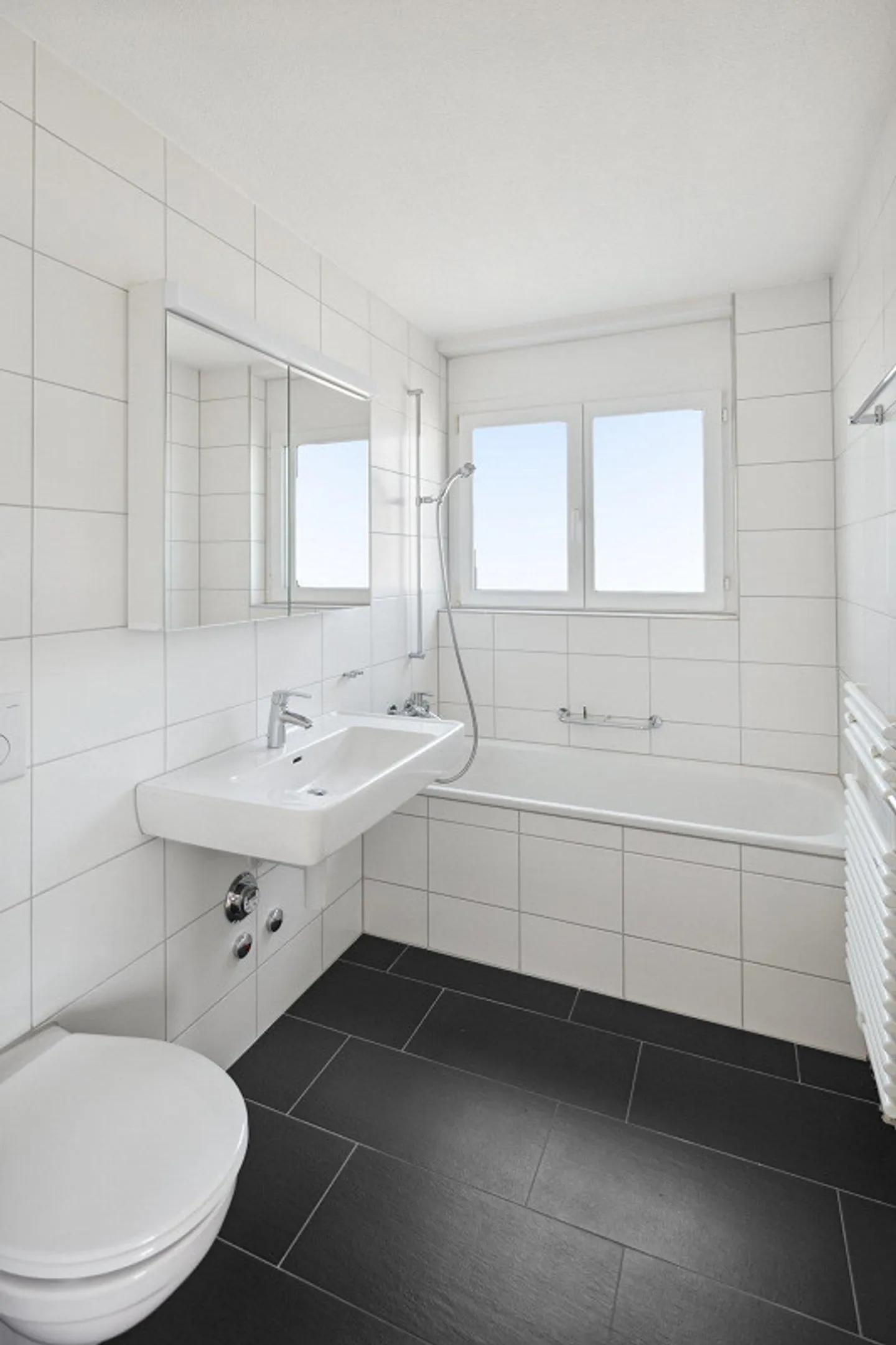 Appartamento luminoso in posizione tranquilla con sole serale! - Foto 4 di 6