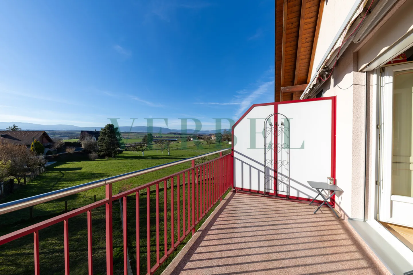 Duplex attico affascinante con camera separata - Foto 14 di 15