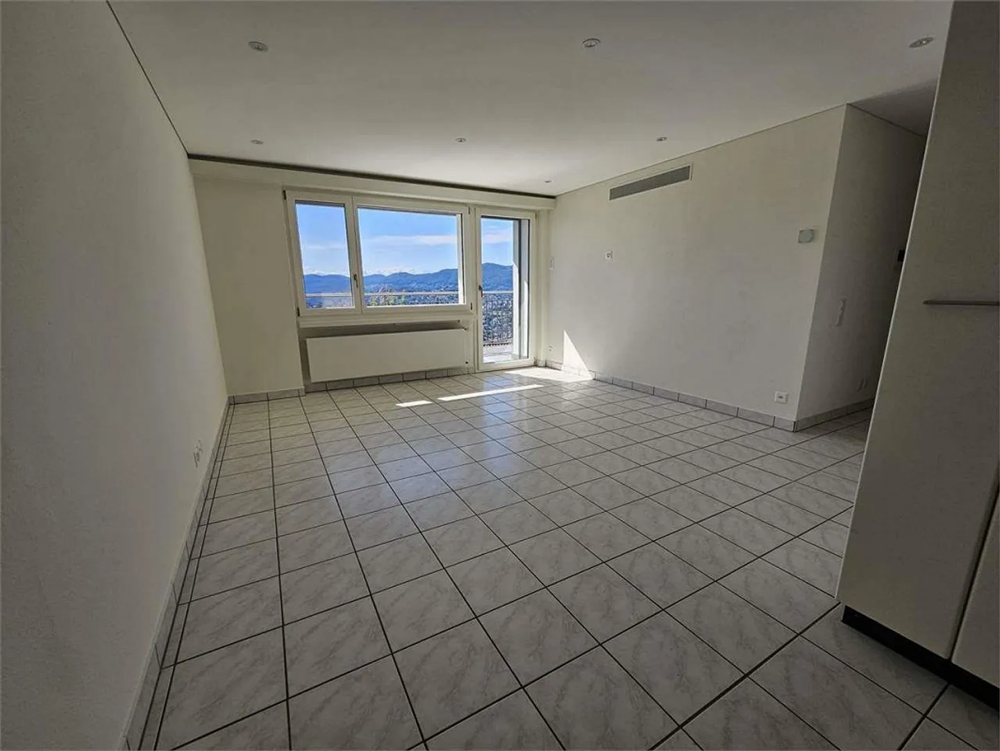 Aldesago, appartement de 3,5 pièces avec vue magnifique sur le lac - Photo 7 sur 13