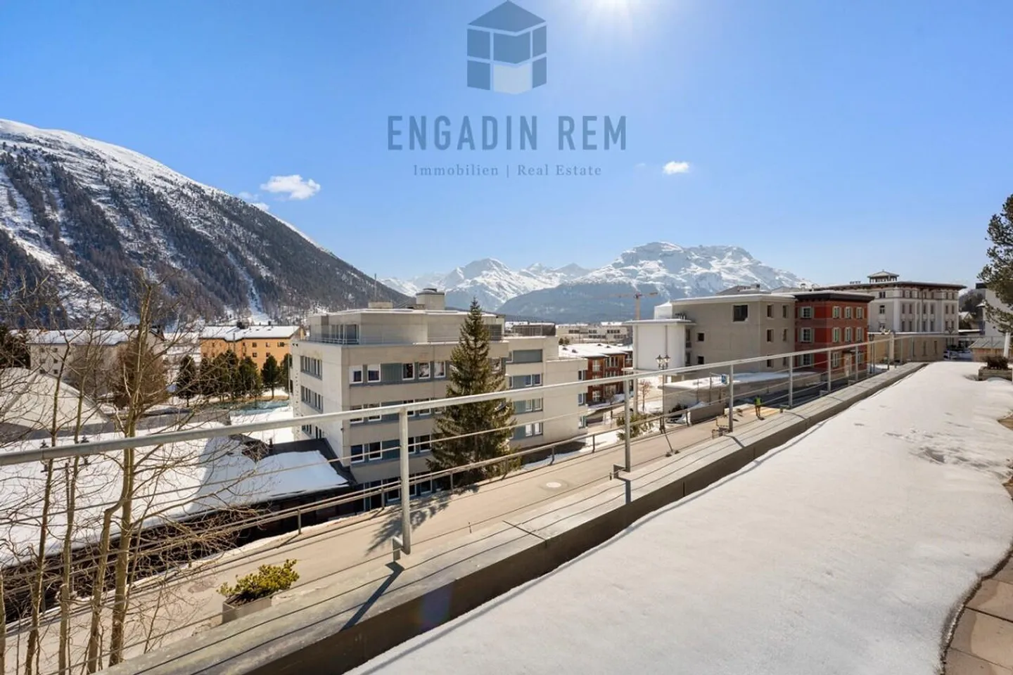 Office space or floor apartment with development potential - Photo 1 of 7