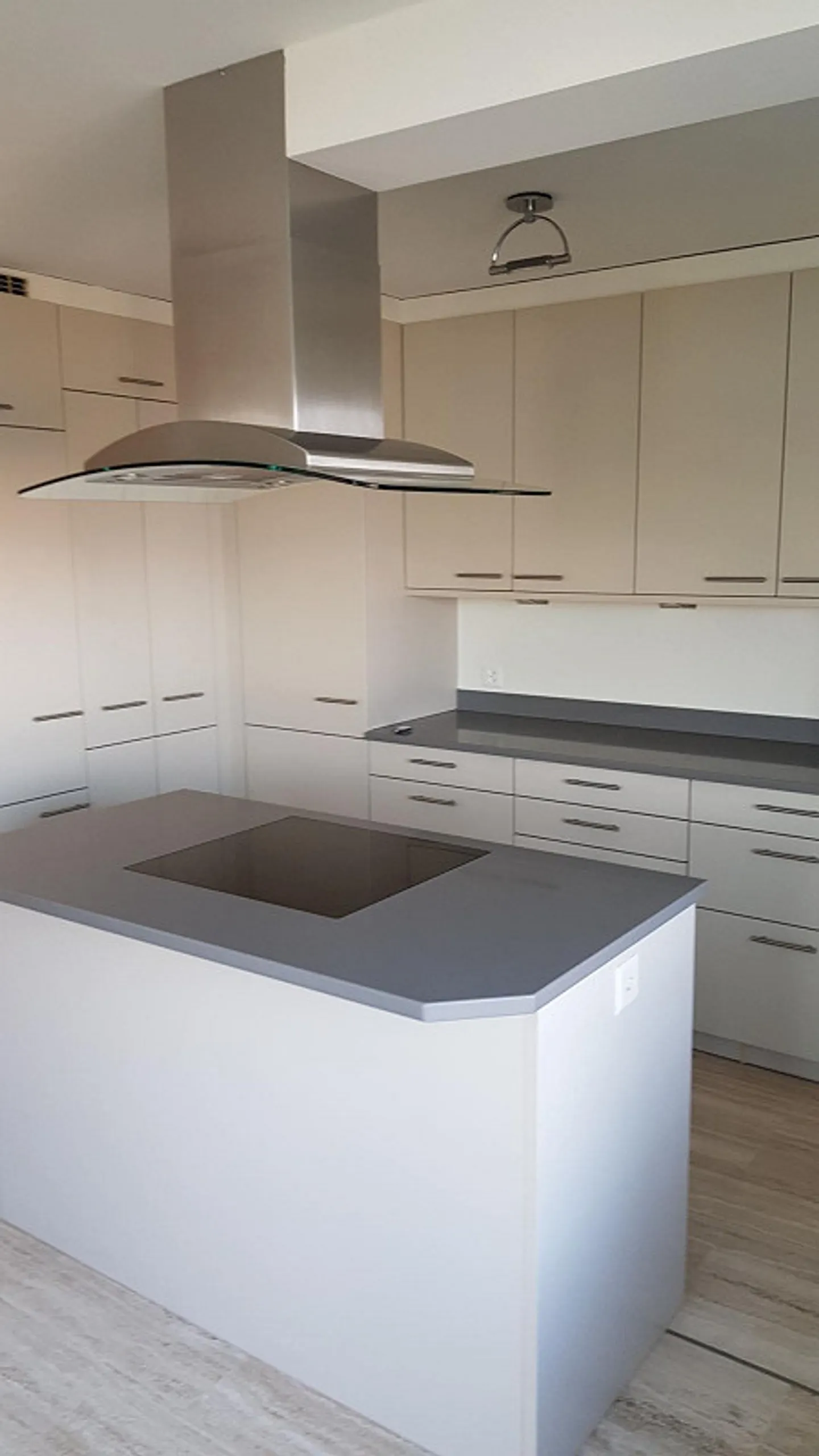 Appartement penthouse exclusif avec accès privé au lac - Photo 8 sur 13