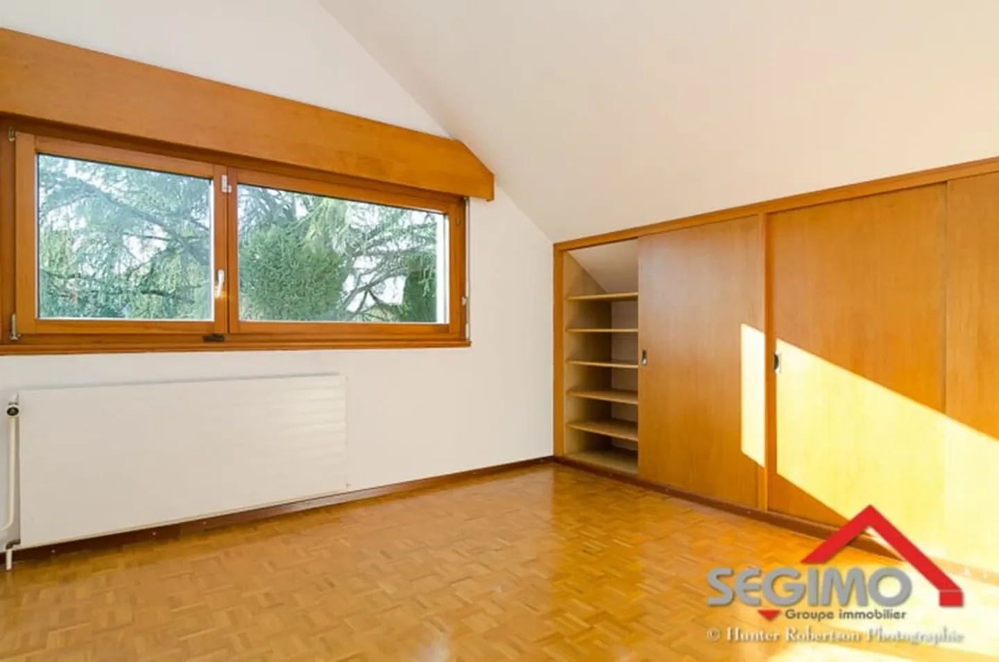 A saisir ! Villa jumelle 6.5 pièces de 150m2 à Chambésy - Photo 4 sur 5