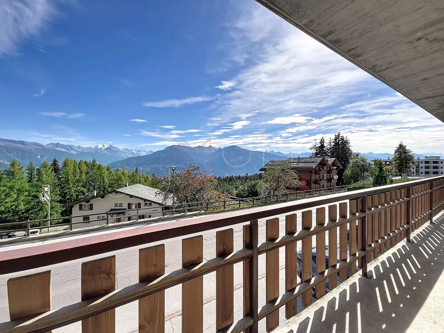 Appartamento ristrutturato con vista montagna - Foto 15 di 18