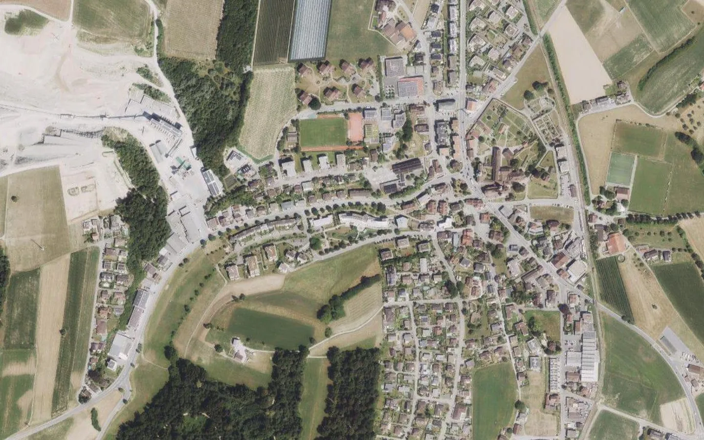 Appartamento luminoso e affascinante con 3 camere - completamente ristrutturato - Foto 6 di 6