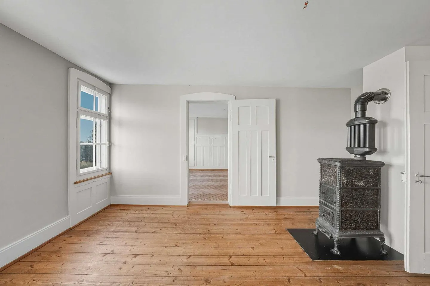 Edificio residenziale e commerciale unico - Foto 6 di 15