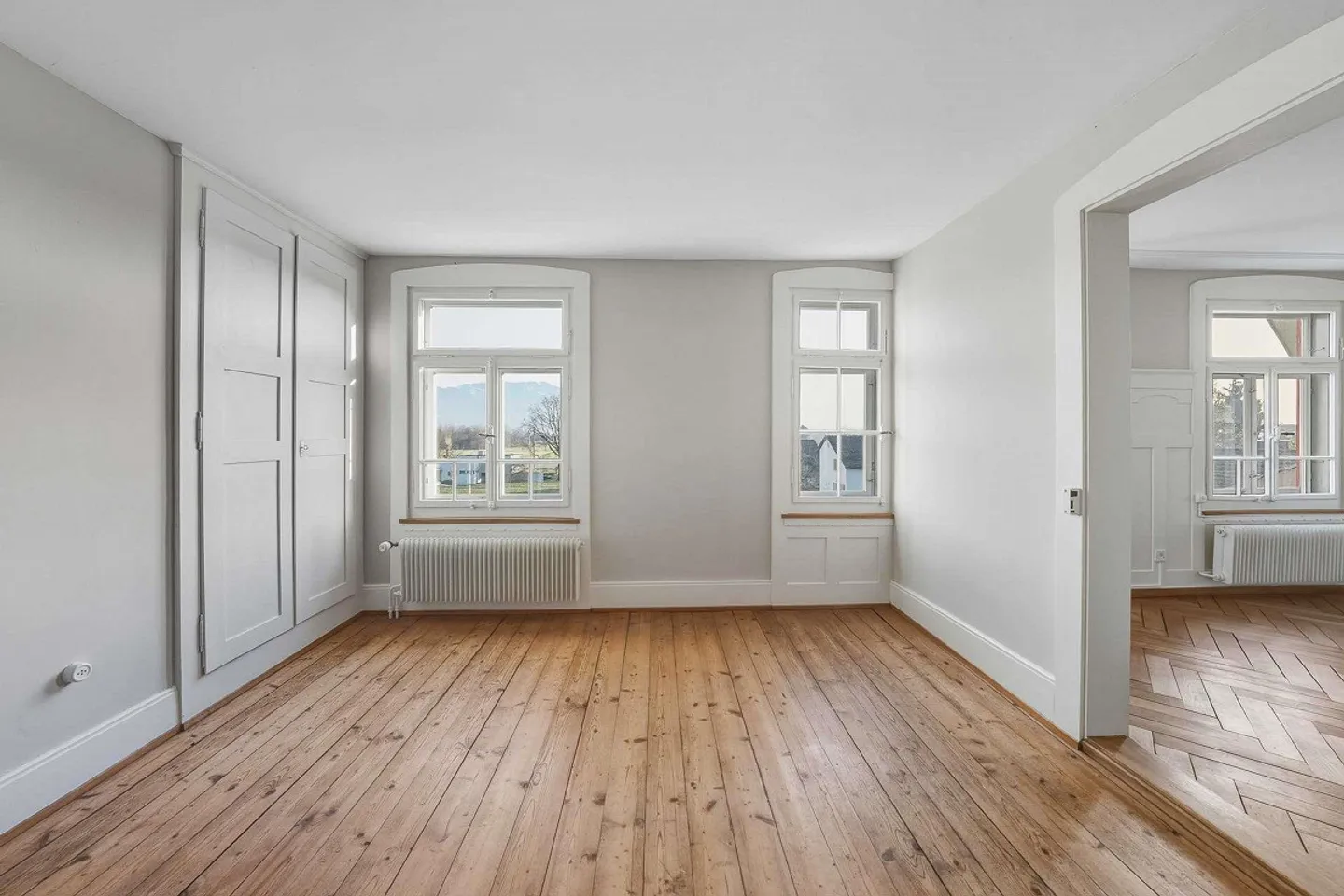 Edificio residenziale e commerciale unico - Foto 5 di 15