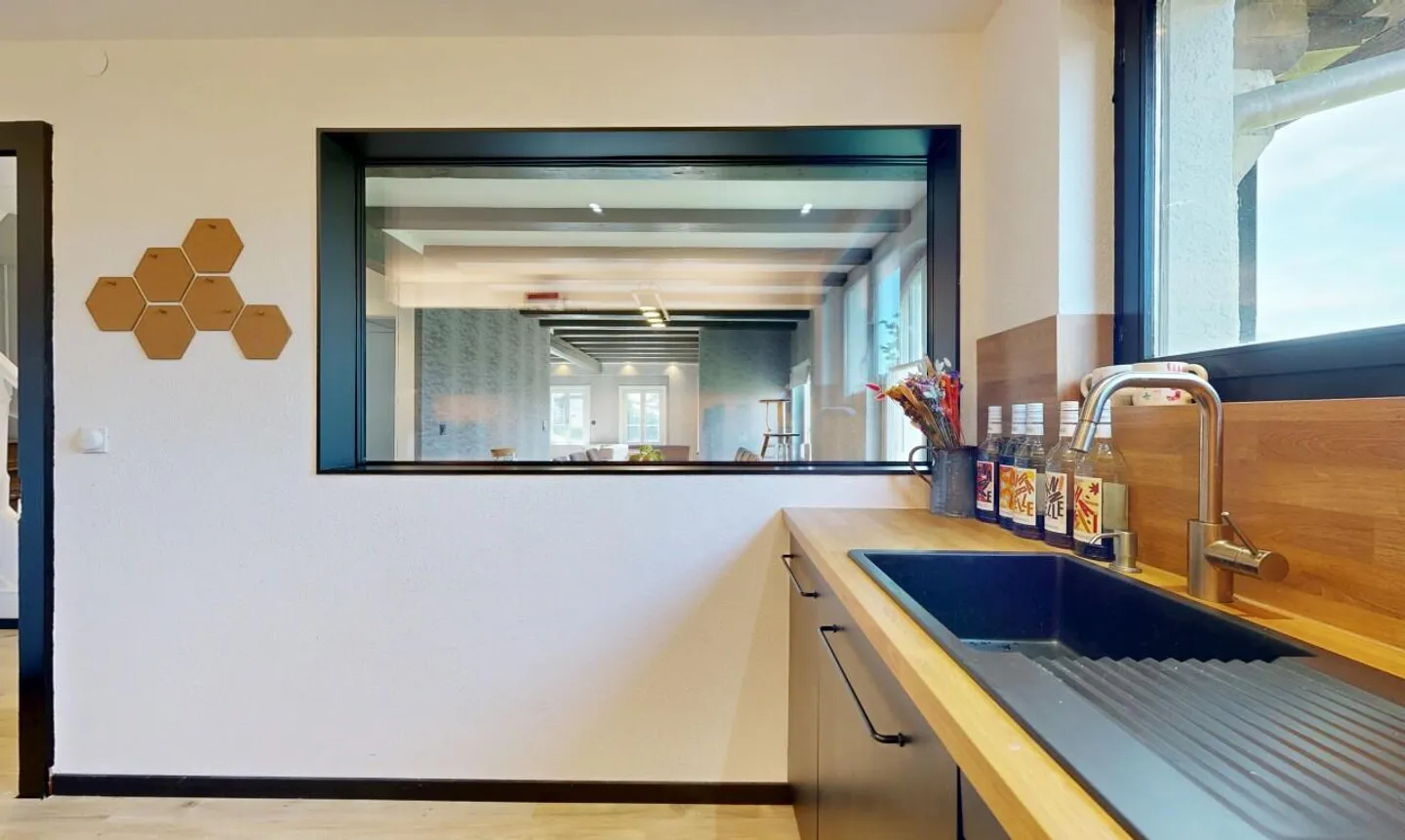 Magnificent detached house renovated - Photo 2 of 11