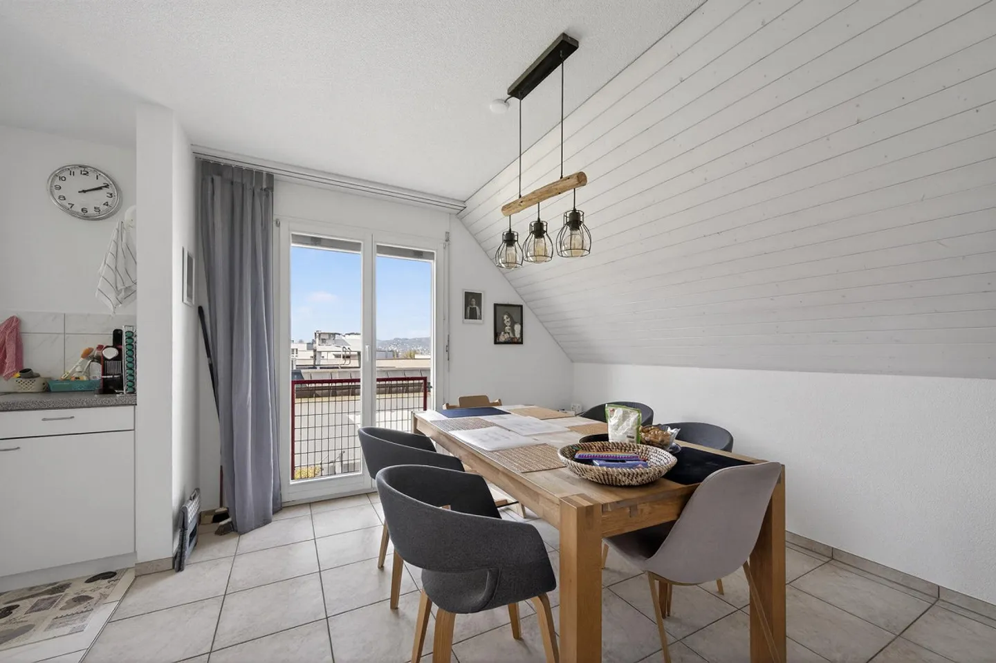 Maison multifamiliale avec 6 appartements à vendre - Photo 3 sur 8