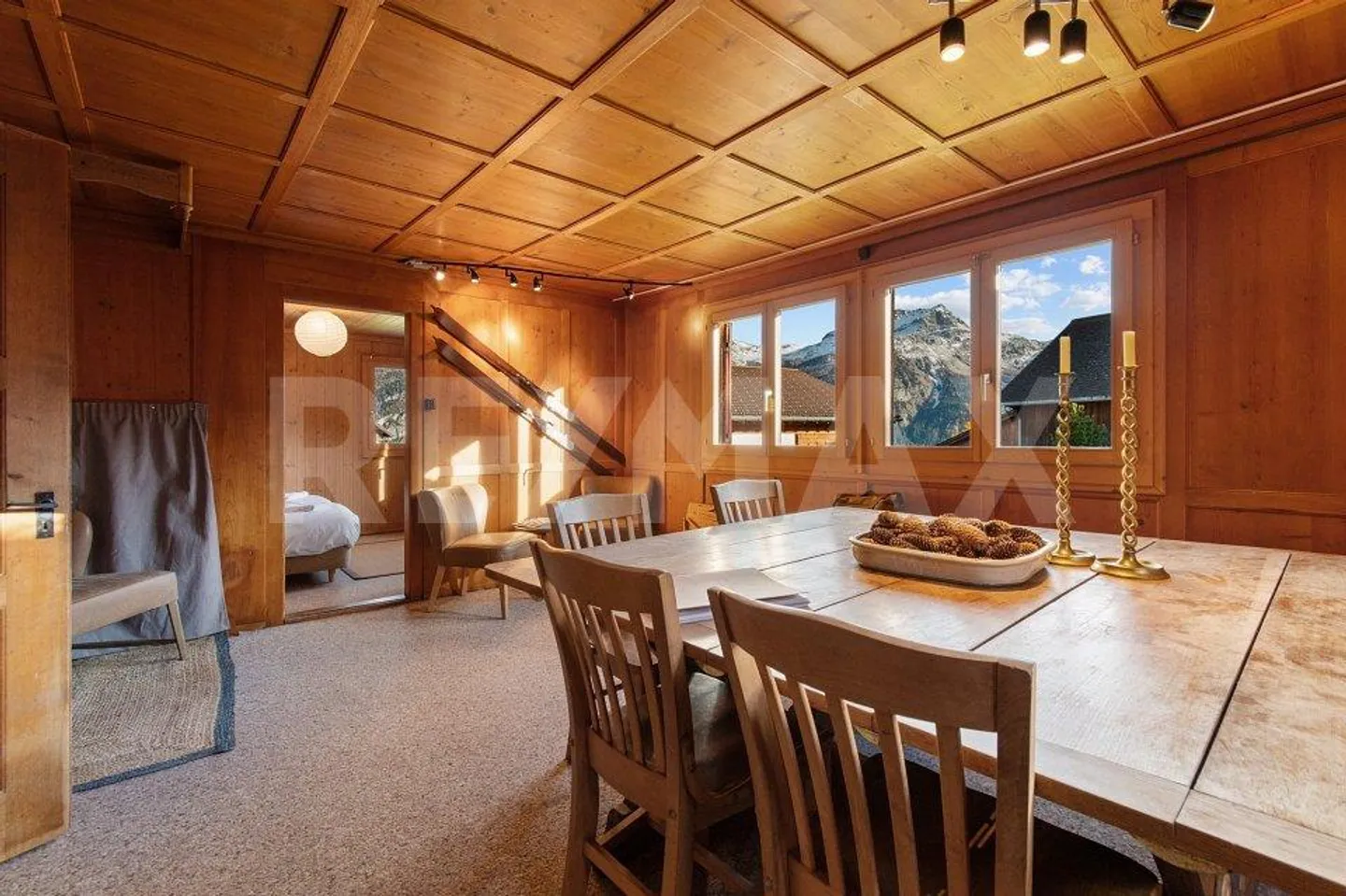 8-Zimmer-Haus - Foto 2 von 13