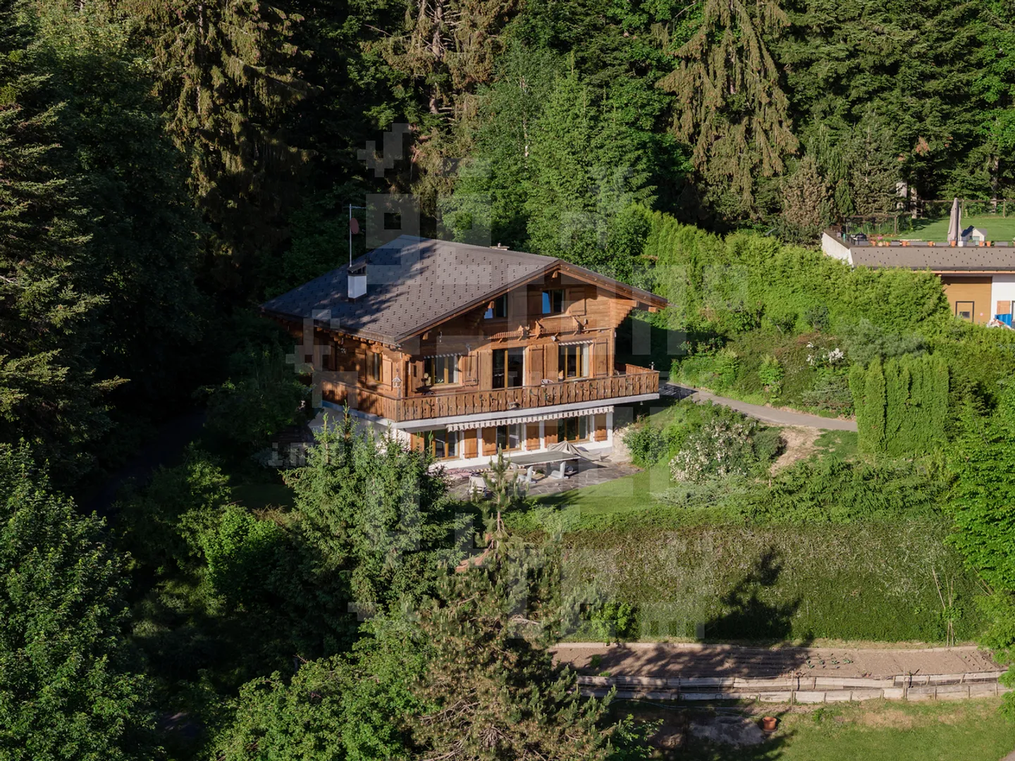 Chalet Charmant avec Vues Étonnantes - Photo 2 sur 47