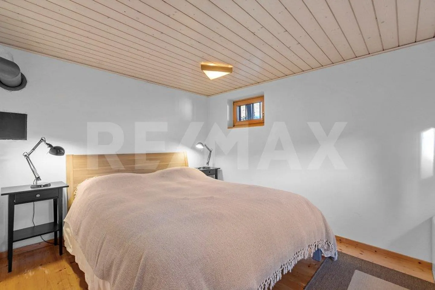 8-Zimmer-Haus - Foto 12 von 13