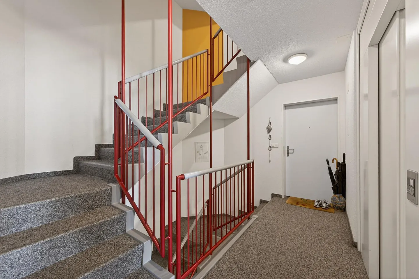 Maison multifamiliale avec 6 appartements à vendre - Photo 6 sur 8