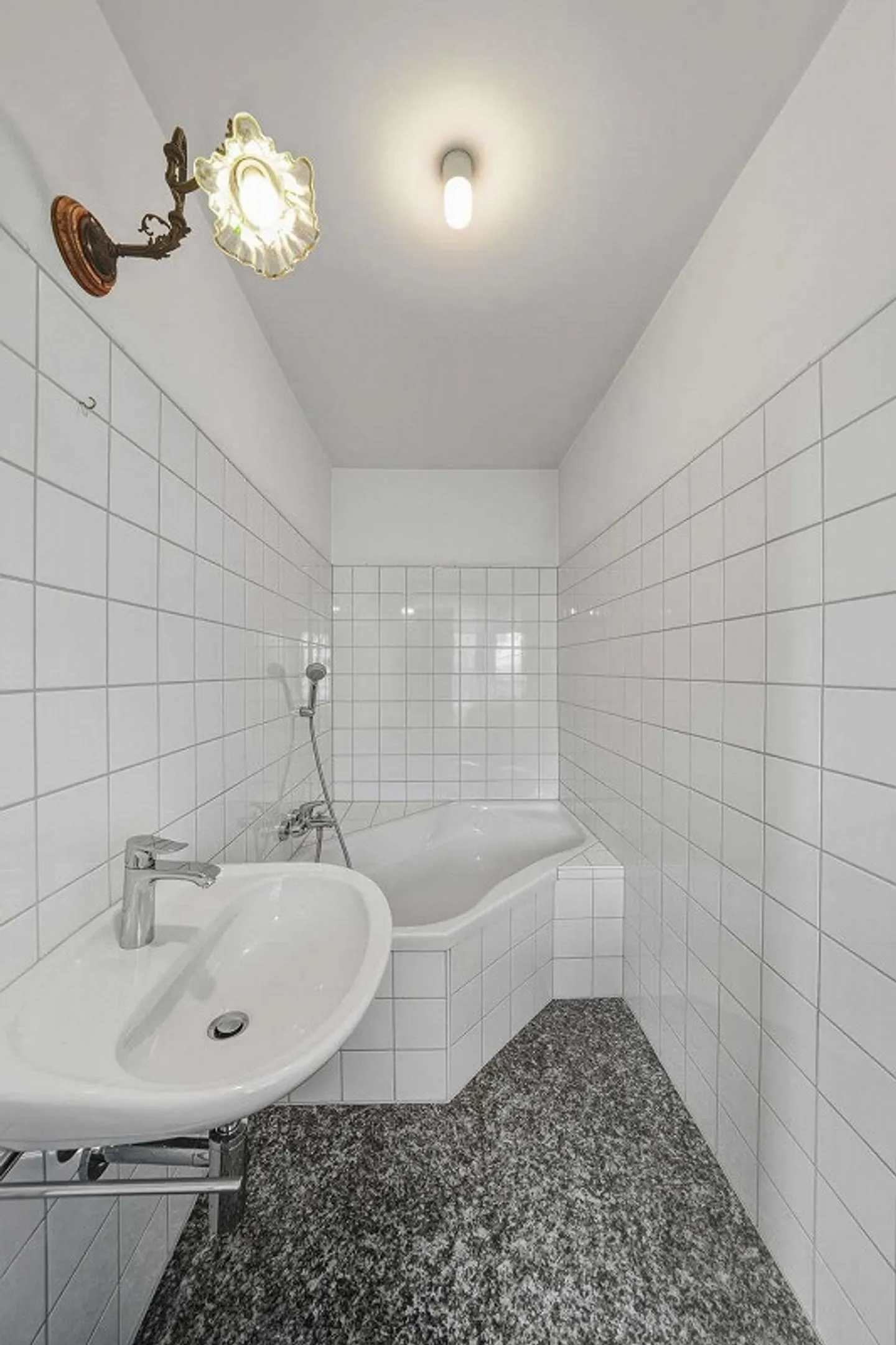 Edificio residenziale e commerciale unico - Foto 14 di 15