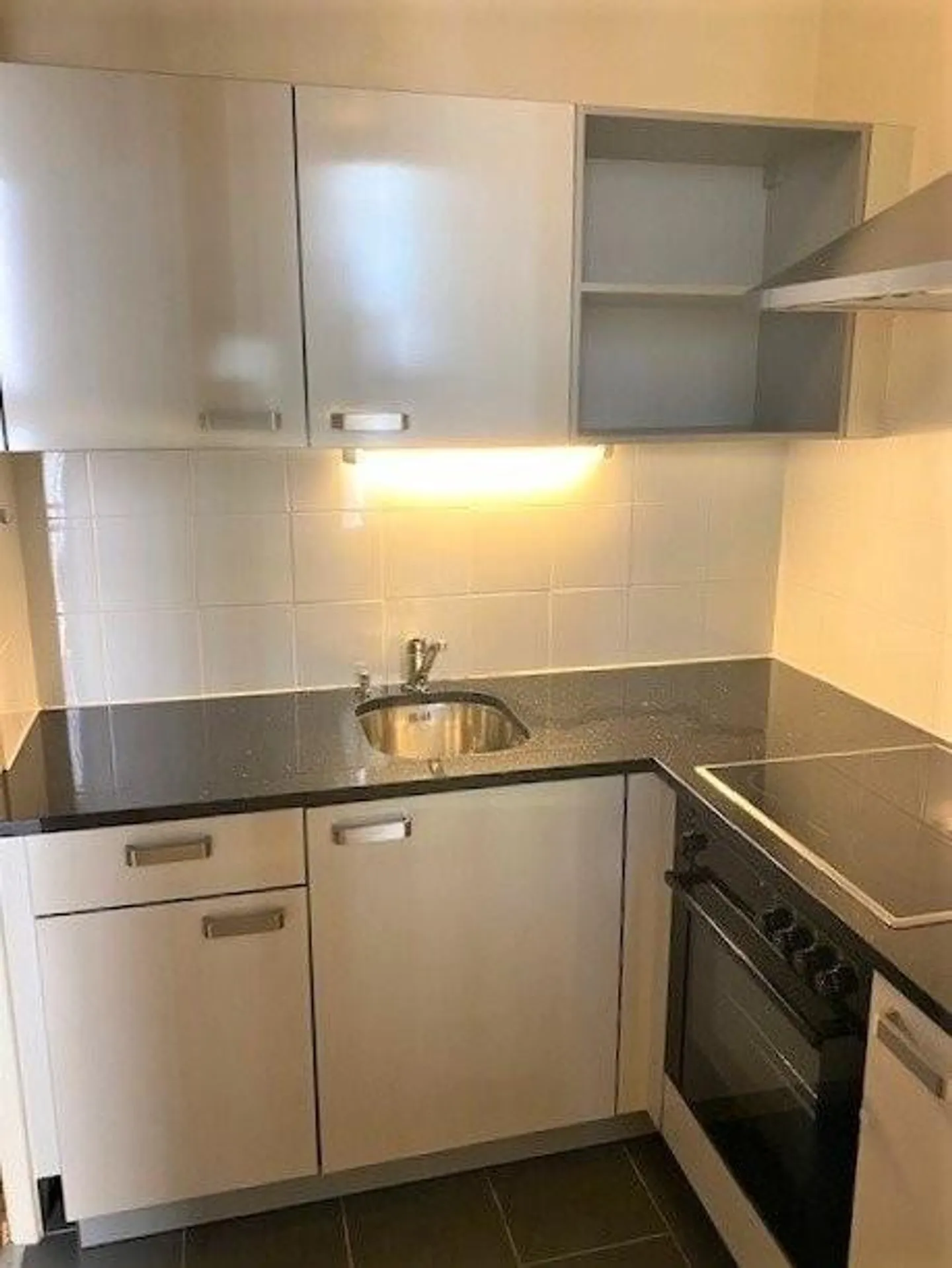 Ruhiges Stadtzentrum - Foto 3 von 7