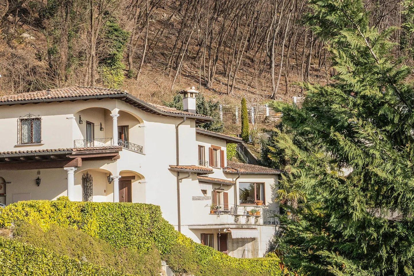 Entre nature et ville, élégante villa de rêve avec vue sur le lac - Photo 1 sur 21