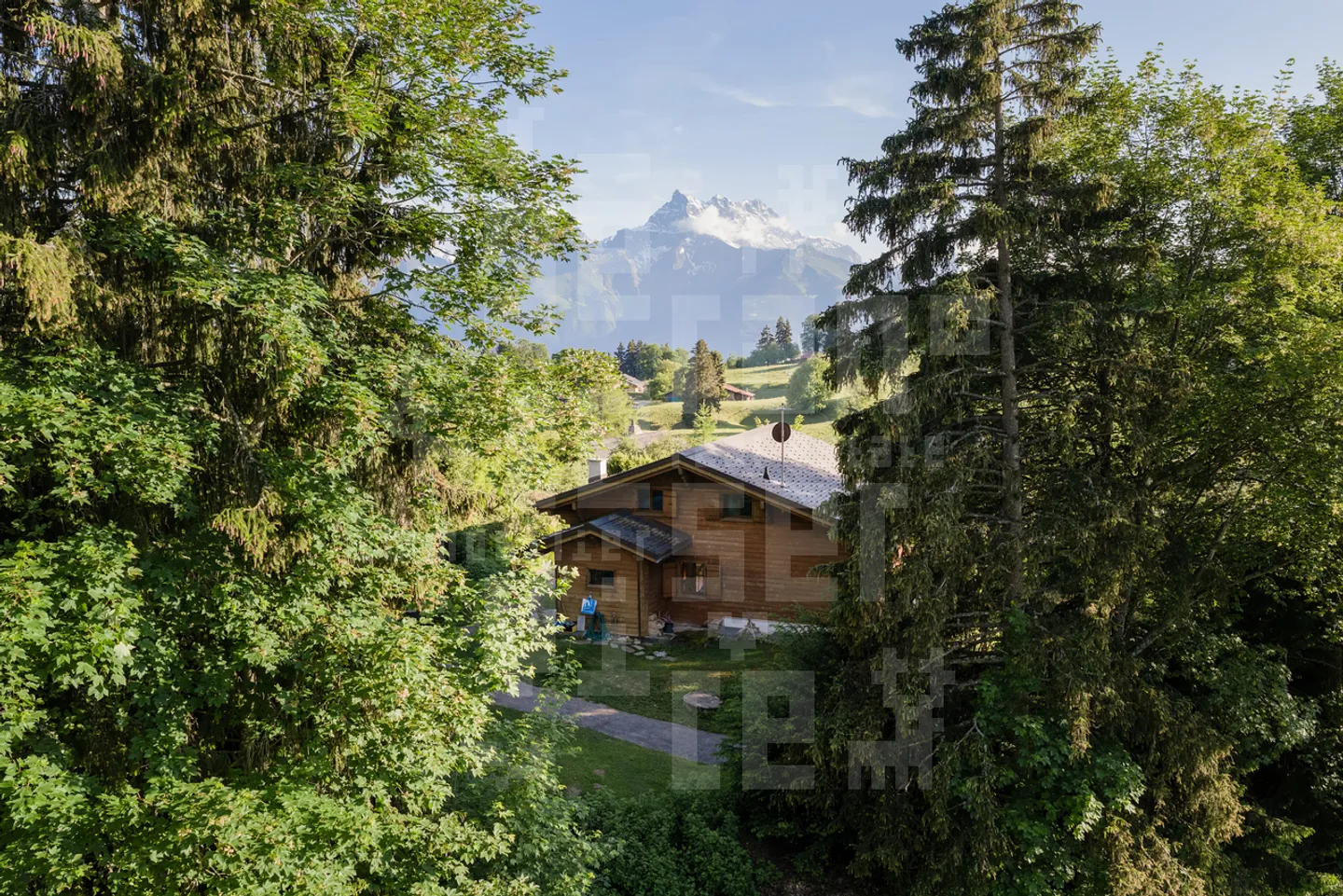 Chalet Charmant avec Vues Étonnantes - Photo 8 sur 47
