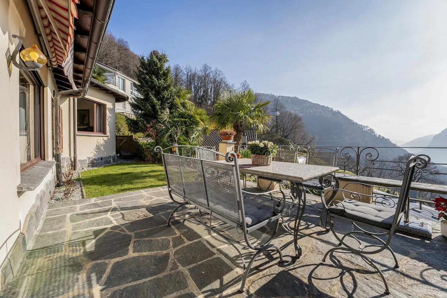 Entre nature et ville, élégante villa de rêve avec vue sur le lac - Photo 10 sur 21