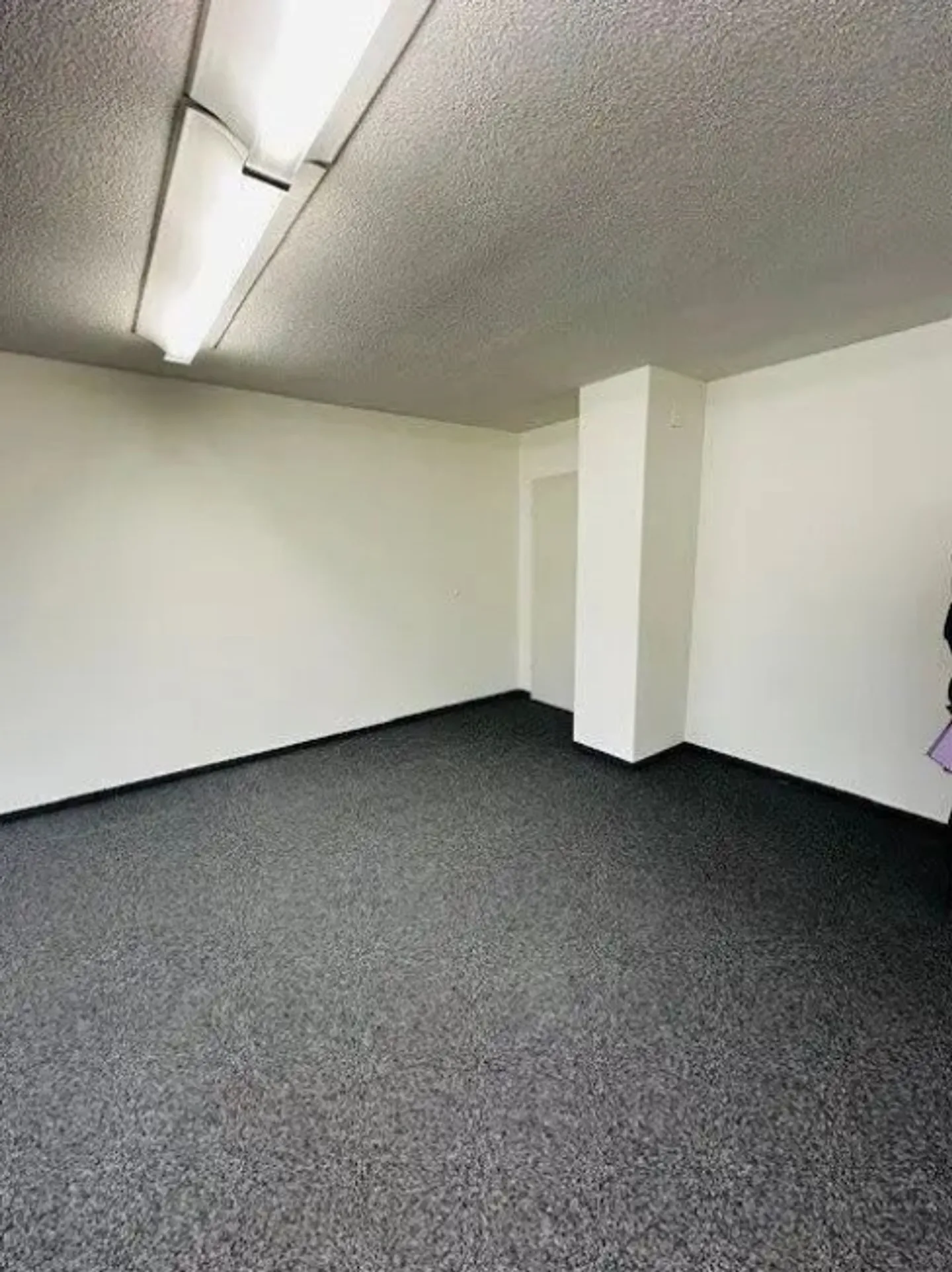 «Zentrale Lage - perfekt für Ihr Business!» - Foto 2 von 4