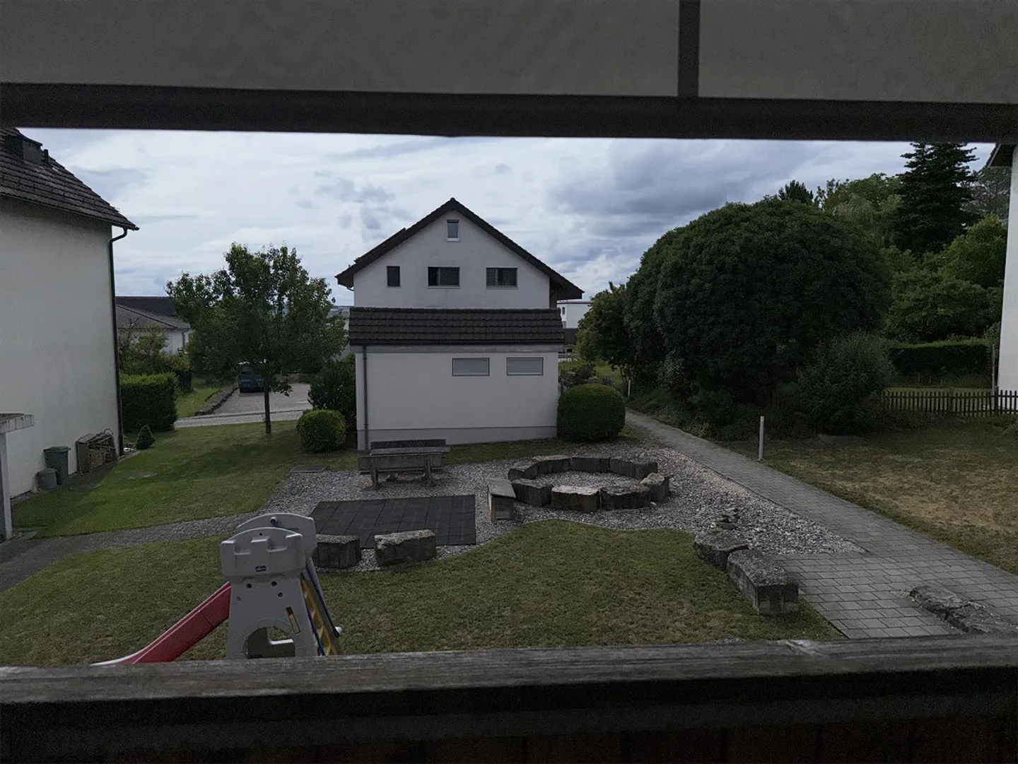 Charmante Wohnung mit antikem Flair - Foto 2 von 20