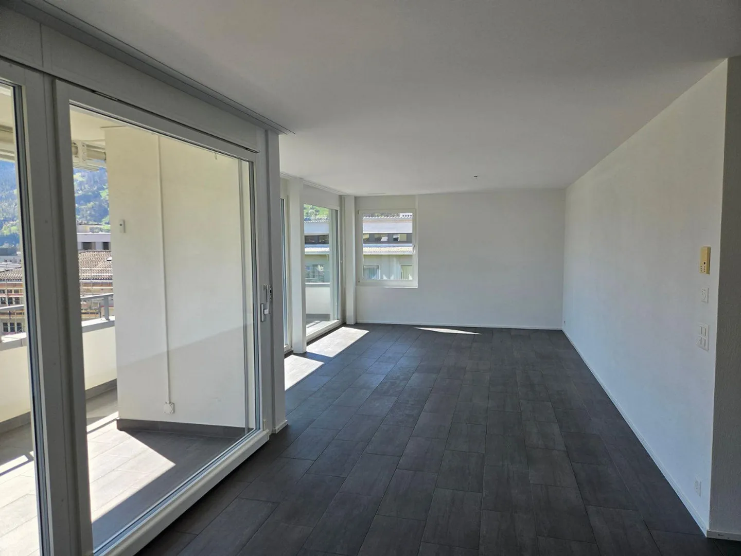 Zentral 4.5 Zimmerwohnung im 2.OG - Foto 4 von 10