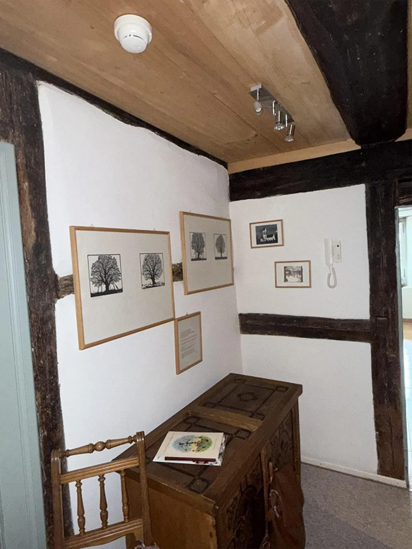 Charmante Wohnung mit antikem Flair - Foto 12 von 20