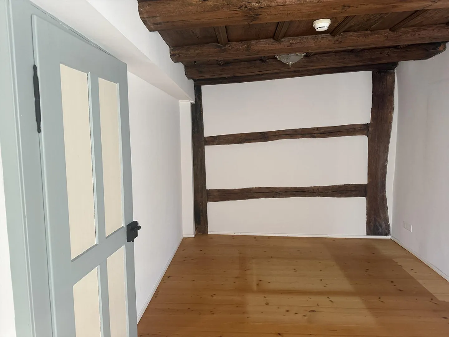 Charmante Wohnung mit antikem Flair - Foto 19 von 20