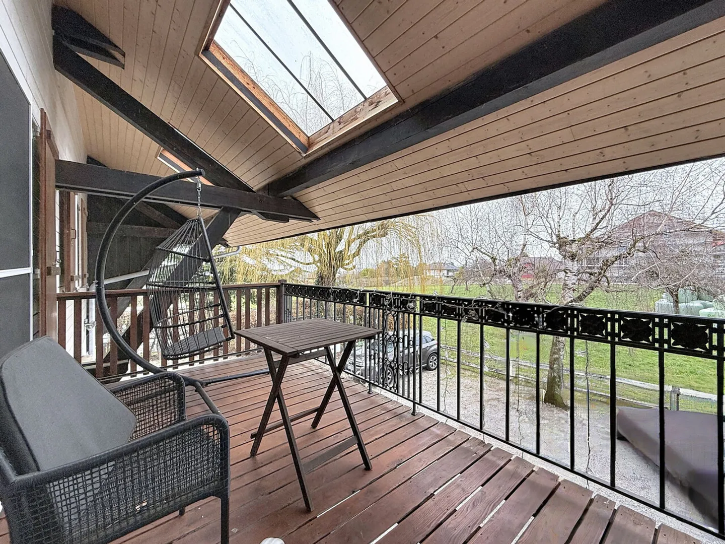 Charming duplex with terrace and balcony - Photo 7 of 14