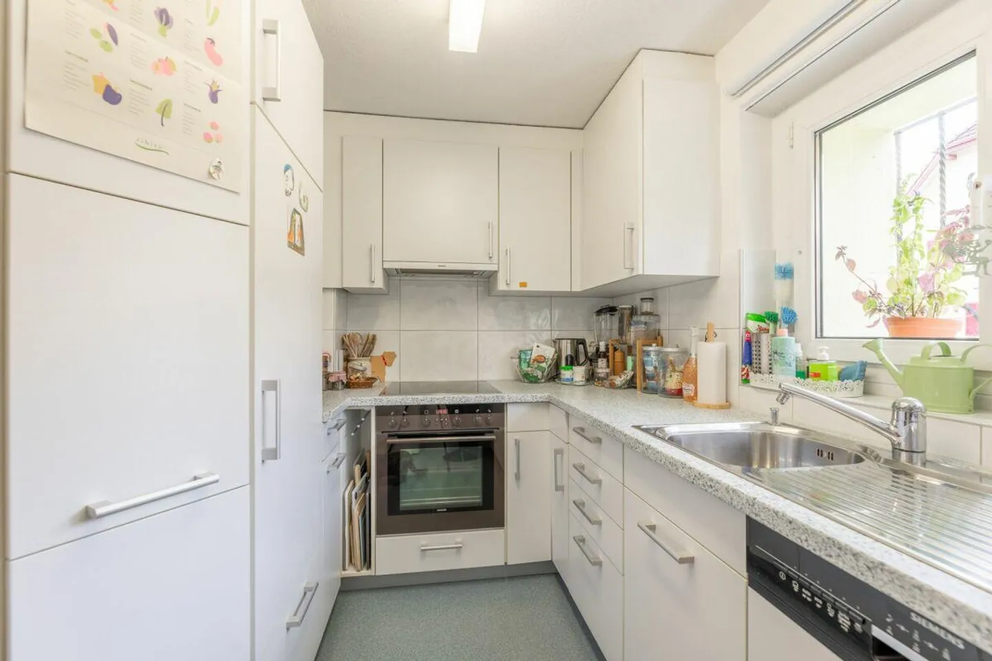 Ihr Familientraum im Grünen ist zentral gelegen - Foto 5 von 12