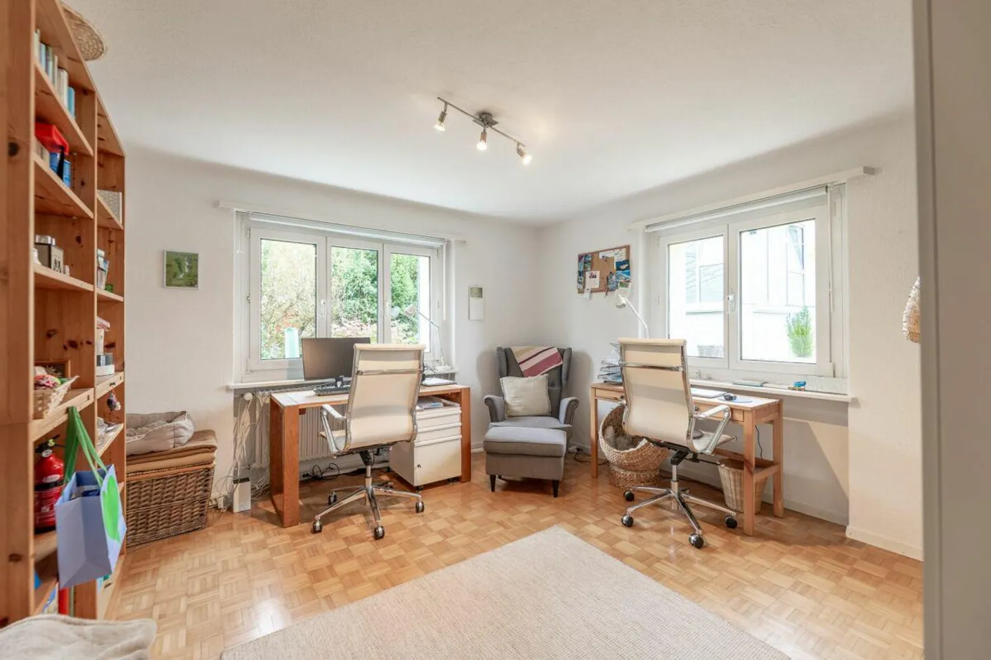 Ihr Familientraum im Grünen ist zentral gelegen - Foto 6 von 12