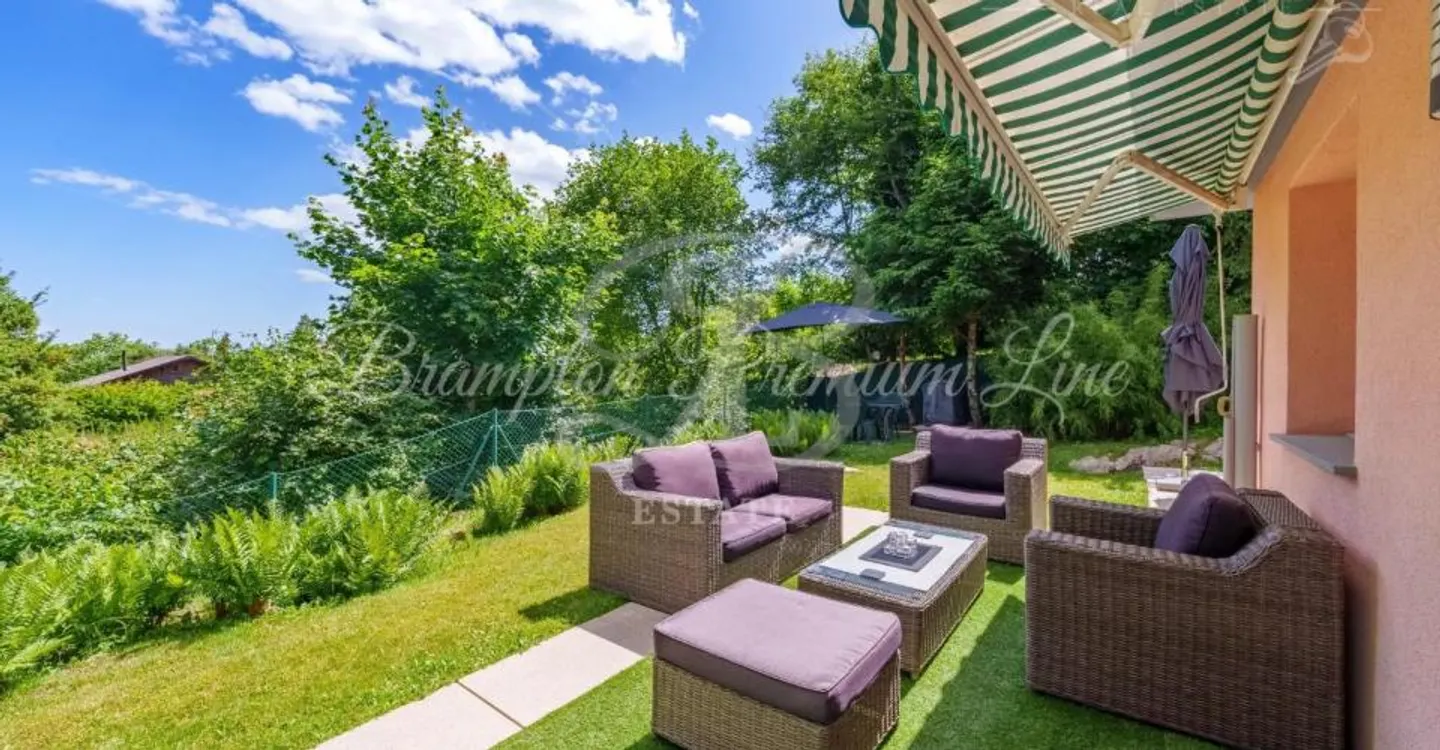 Genève?La Côte | 429 m² de surface utile avec un garage pour quatre voitures - Photo 1 sur 12