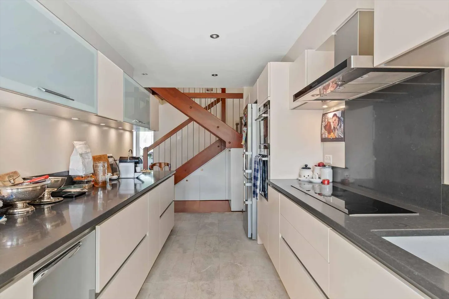 Luxury Duplex Apartment in the Heart of Nyon - Photo 3 of 12