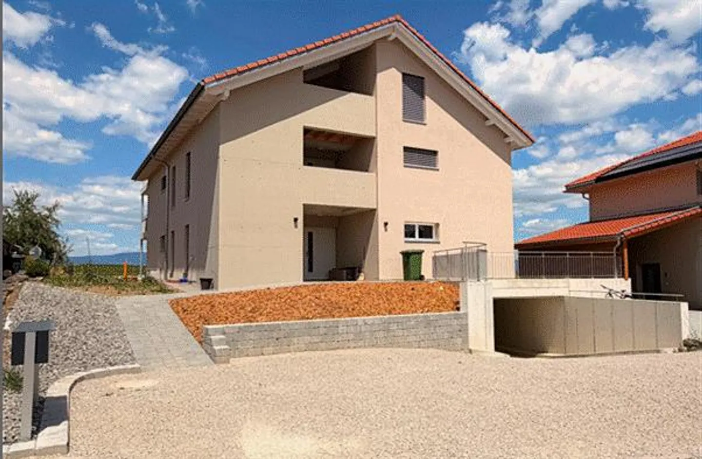 Spacious living with great views, wide outlook and relaxation - Photo 3 of 9